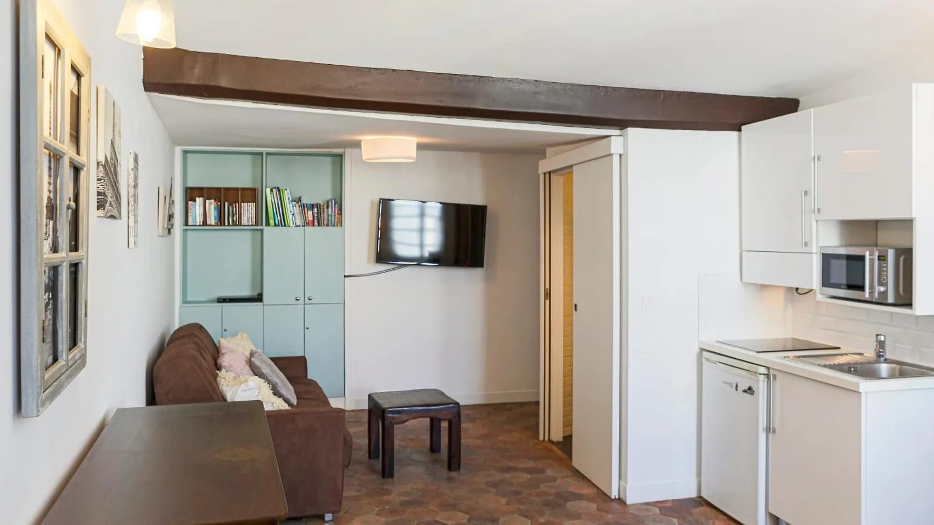 Rooftop Le Marais 1 Bedroom Paris 0*,  Frankrike