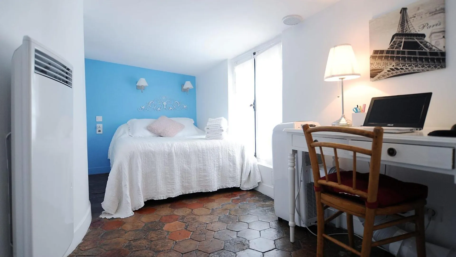 Rooftop Le Marais 1 Bedroom Paris